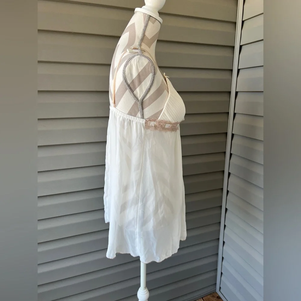 Linea Donatella Women's White and Cream Blouse Sz S